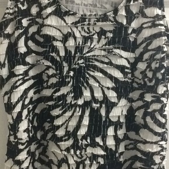 Chico’s printed top - Picture 4 of 5